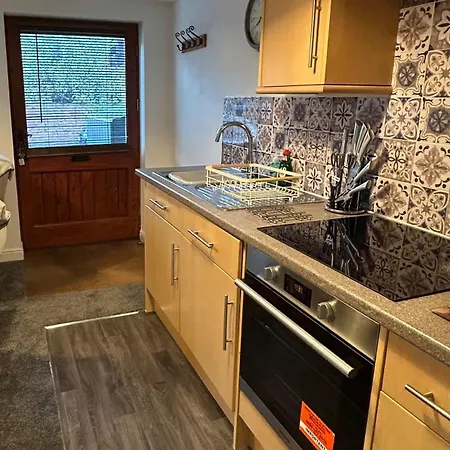 Holiday home 1 Bed Town Centre Free Private Parking Cycle Store Boroughbridge