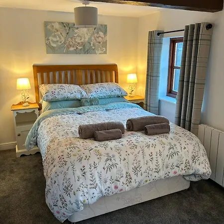 Holiday home 1 Bed Town Centre Free Private Parking Cycle Store Boroughbridge