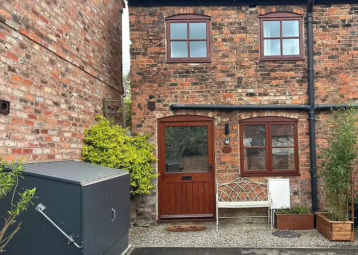 1 Bed Town Centre Free Private Parking Cycle Store * Boroughbridge